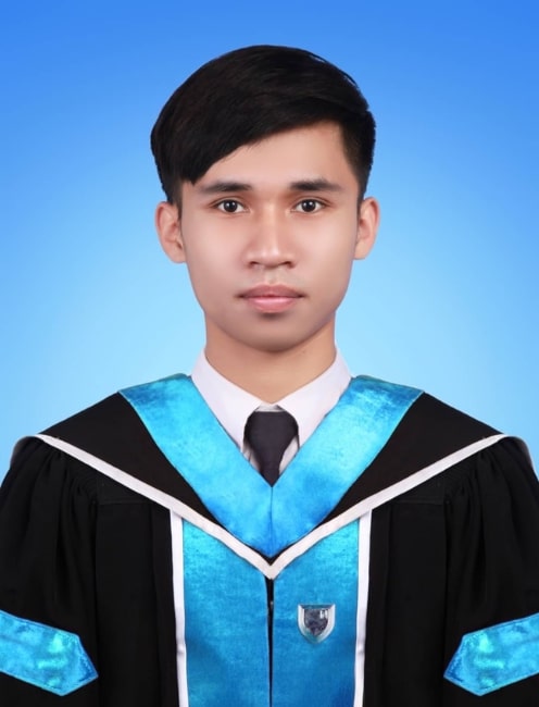 นายวรวุฒิ รักษ์รังสีกุล 