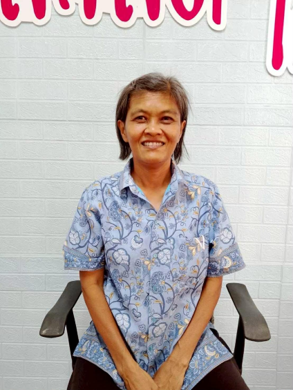 นางสาวน้ำทิพย์ สีแสด