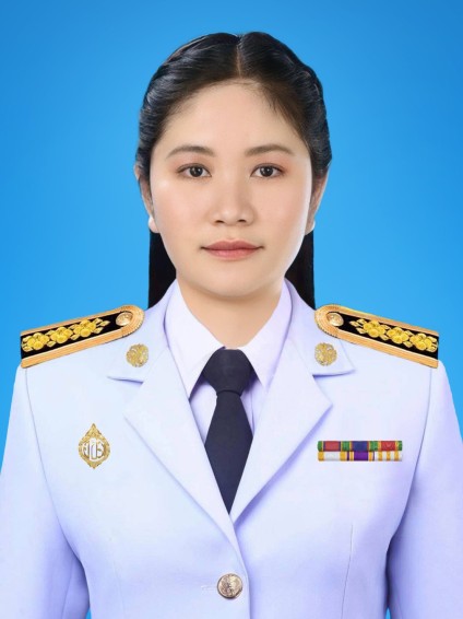 นางสาวปุณนดา มัธยะจันทร์