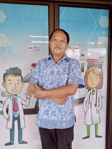 นายสมนึก  พึ่งพรม