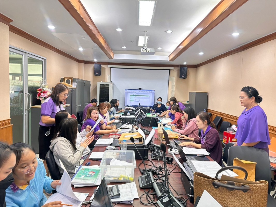 11-12 พ.ย. 67 รพ.สต.บ้านสันป่าไร่ ได้ร่วมอบรมการจัดทำงบการเงินและบัญชี ระบบ New Elaas  ร่วมกับเจ้าหน้าที่กองคลัง อบจ.ตาก และ สอน. รพ.สต.แห่งอื่นๆ รวมทั้งหมด 18 แห่ง ฝั่งตะวันตก