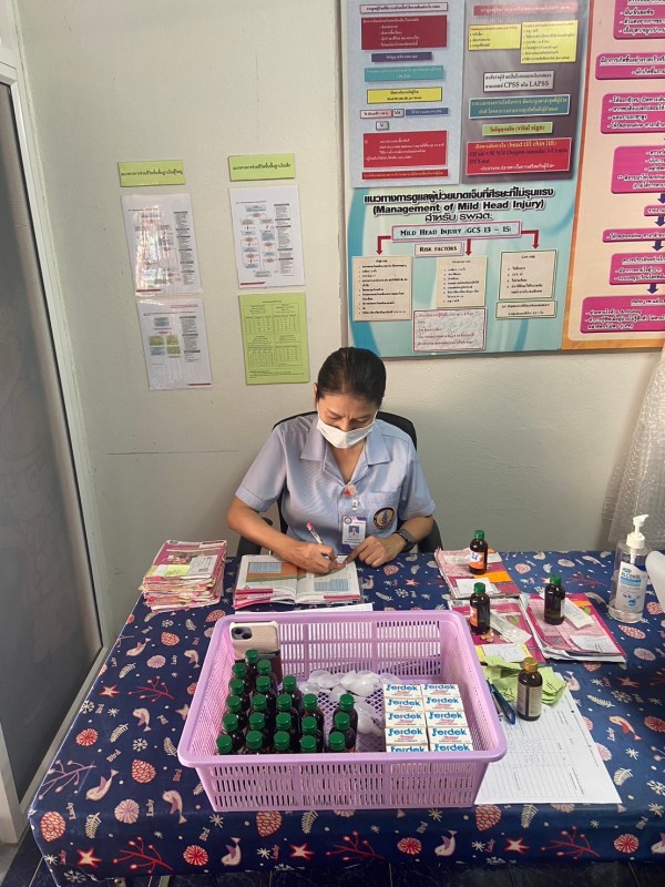 13 พ.ย.67 รพ.สต.บ้านสันป่าไร่ ฉีดวัคซีนเด็ก อายุ 2 เดือน ถึง 4 ปี จำนวน 27 ราย พร้อมทั้ง ตรวจสุขภาพช่องปาก,ให้ทันตสุขศึกษาแก่ผู้ปกครอง.เจาะเลือดตรวจ hct ,จ่ายยาpara syr,ferrous syr และยืนยันตัวตน(Authen)