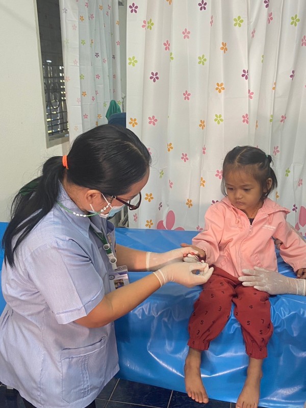 13 พ.ย.67 รพ.สต.บ้านสันป่าไร่ ฉีดวัคซีนเด็ก อายุ 2 เดือน ถึง 4 ปี จำนวน 27 ราย พร้อมทั้ง ตรวจสุขภาพช่องปาก,ให้ทันตสุขศึกษาแก่ผู้ปกครอง.เจาะเลือดตรวจ hct ,จ่ายยาpara syr,ferrous syr และยืนยันตัวตน(Authen)