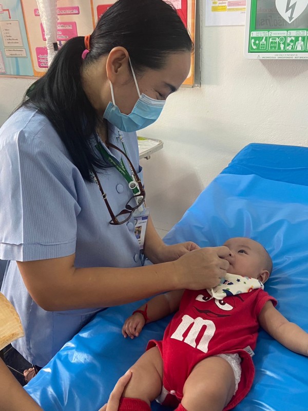 13 พ.ย.67 รพ.สต.บ้านสันป่าไร่ ฉีดวัคซีนเด็ก อายุ 2 เดือน ถึง 4 ปี จำนวน 27 ราย พร้อมทั้ง ตรวจสุขภาพช่องปาก,ให้ทันตสุขศึกษาแก่ผู้ปกครอง.เจาะเลือดตรวจ hct ,จ่ายยาpara syr,ferrous syr และยืนยันตัวตน(Authen)