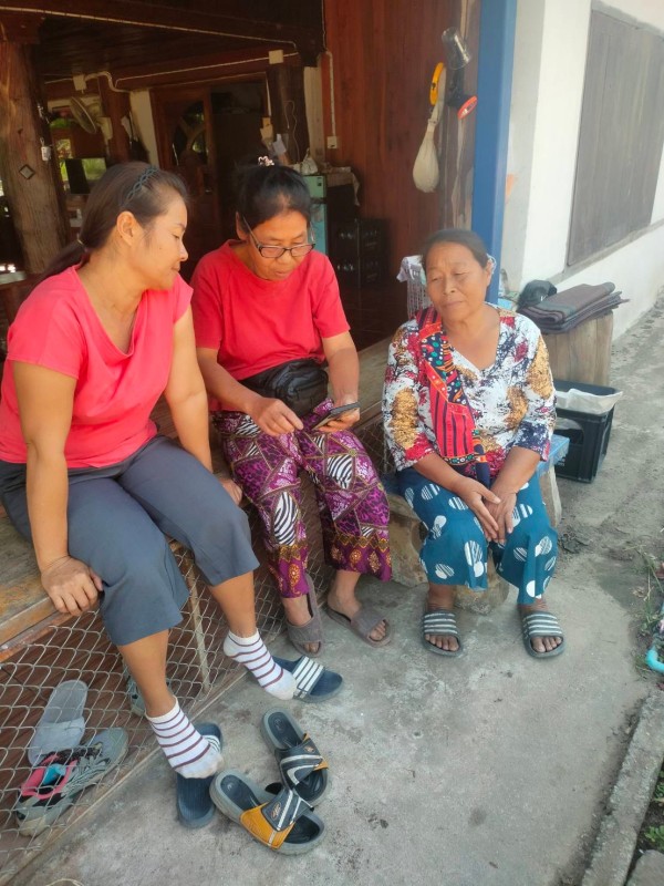 29-30 พย.และ1 ธค. 67 จนท.รพ.สต.บ้านสันป่าไร่ ร่วมกับอาสาสมัครสาธารณสุขหมู่ที่2,3,5และ6,ศพด.บ้านป่าไร่เหนือและโรงเรียนบ้านสันป่าไร่ รณรงค์ให้ความรู้แก่ประชาชนทั่วไปและนักเรียนเนื่องในวันเอดส์โลก