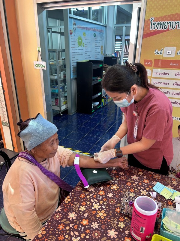 17-18 ธ.ค67 รพ.สต.บ้านสันป่าไร่ เจาะเลือด(screening lab)ผู้ป่วย NCD กลุ่ม 3 โรคความดันโลหิตสูง และกลุ่มสงสัยป่วยจากการคัดกรองประจำปี  อมทั้งตรวจปัสสาวะ , ตรวจคลื่นไฟฟ้าหัวใจ(EKG) , วัดรอบเอว , ยืนยันตัวตน(Authen)