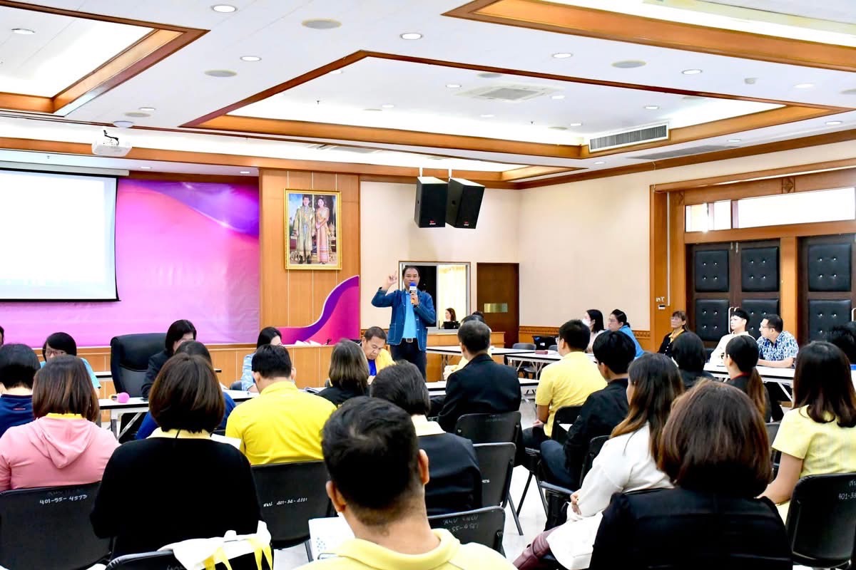 ผอ. กกต. อบจ. ตาก ประชุมซักซ้อมการรับสมัครรับเลือกตั้ง ส.อบจ.ตาก