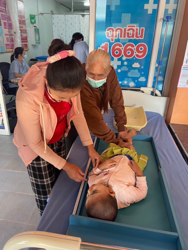 8 ม.ค.68 รพ.สต.บ้านสันป่าไร่ ฉีดวัคซีนเด็กอายุ 2 เดือน ถึง 4 ปี และตรวจสุขภาพช่องปาก,เคลือบฟลูออไรด์,ให้ทันตสุขศึกษาแก่ผู้ปกครองเด็ก,เจาะเลือดตรวจความเข้มข้นของเลือด(hct),จ่ายยา para syr , ferrous syr และยืนยันตัวตน(Authen)