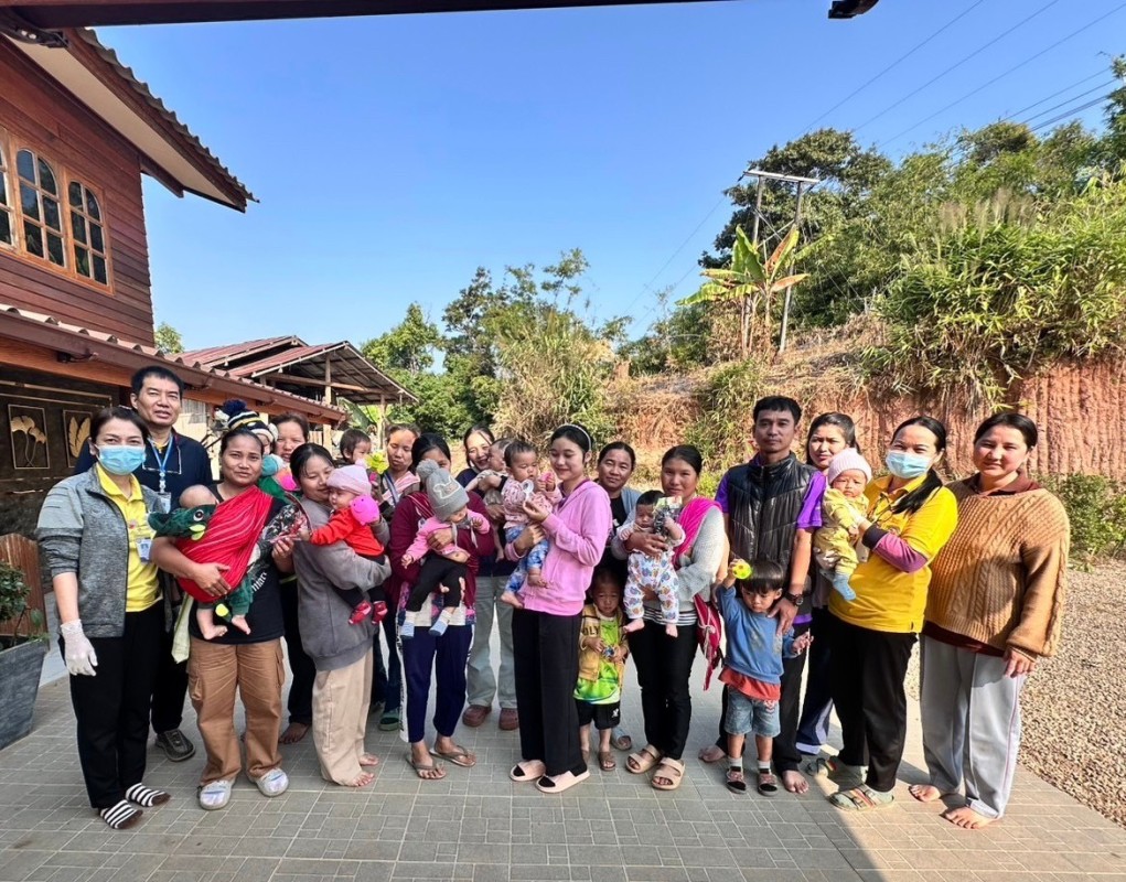 9 ม.ค.68 รพ.สต.บ้านสันป่าไร่ ออกหน่วยฉีดวัคซีนเด็ก อายุ 2 เดือน ถึง 4 ปี หมู่ 6 บ้านห้วยกระทิง และ นักเรียนชั้น ป.1 จำนวน 4 โรงเรียน