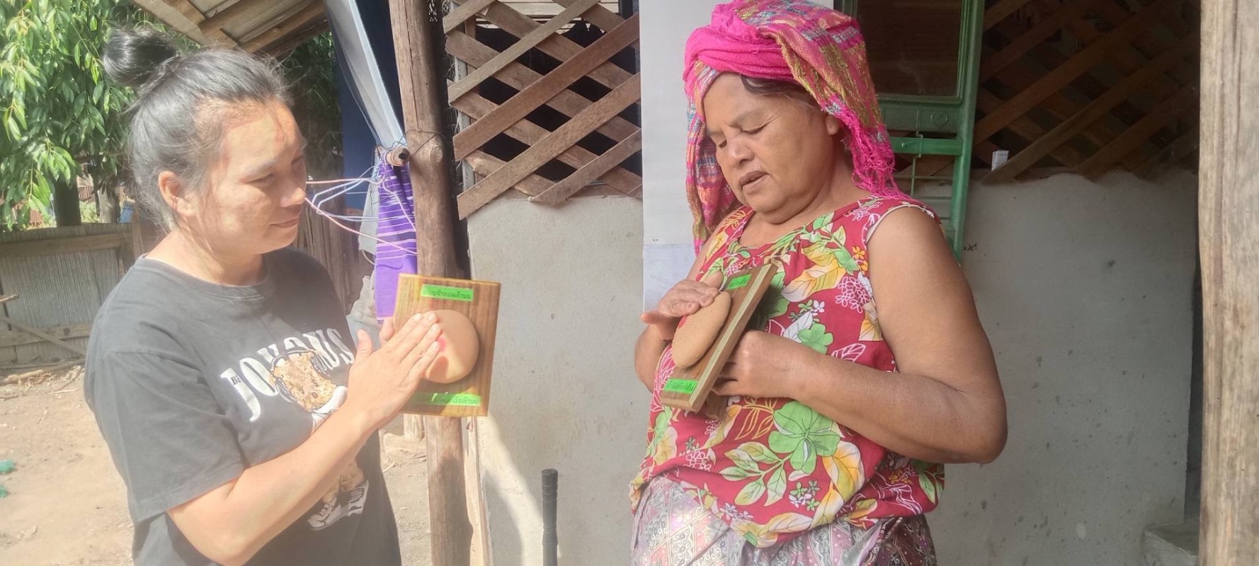 9-17 มกราคม 2568 รพ.สต.บ้านสันป่าไร่ร่วมกับอาสาสมัครสาธารณสุขหมู่ที่2,3และ5 ตำบลพระธาตุ อำเภอแม่ระมาด ร่วมรณรงค์ให้ความรู้และตรวจคัดกรองมะเร็งเต้านมแก่สตรีกลุ่มเป้าหมายอายุ 30-70 ปี