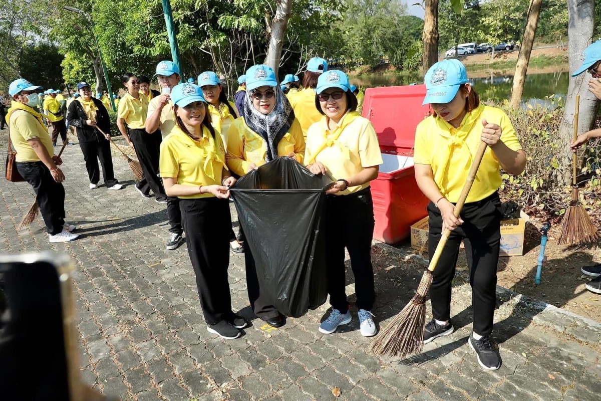 อบจ.ตาก เข้าร่วมกิจกรรม จิตอาสา " เราทำความดีด้วยหัวใจ " เนื่องในวันพ่อขุนรามคำแหงมหาราช 