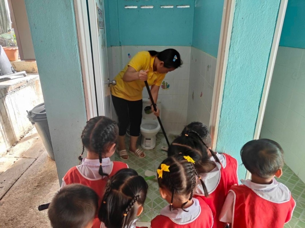 20/1/68รพ.สต.บ้านสันป่าไร่ร่วมกับโรงเรียนจาตุรจินดา,โรงเรียนบ้านป่าไร่เหนือ,โรงเรียนบ้านห้วยกระทิงและศูนย์เด็กเล็กบ้านป่าไร่เหนือ จัดกิจกรรมBig Cleaning Day รณรงค์การล้างทำความสะอาดส้วมสาธารณะให้เป็นไปตามมาตรฐาน HAS