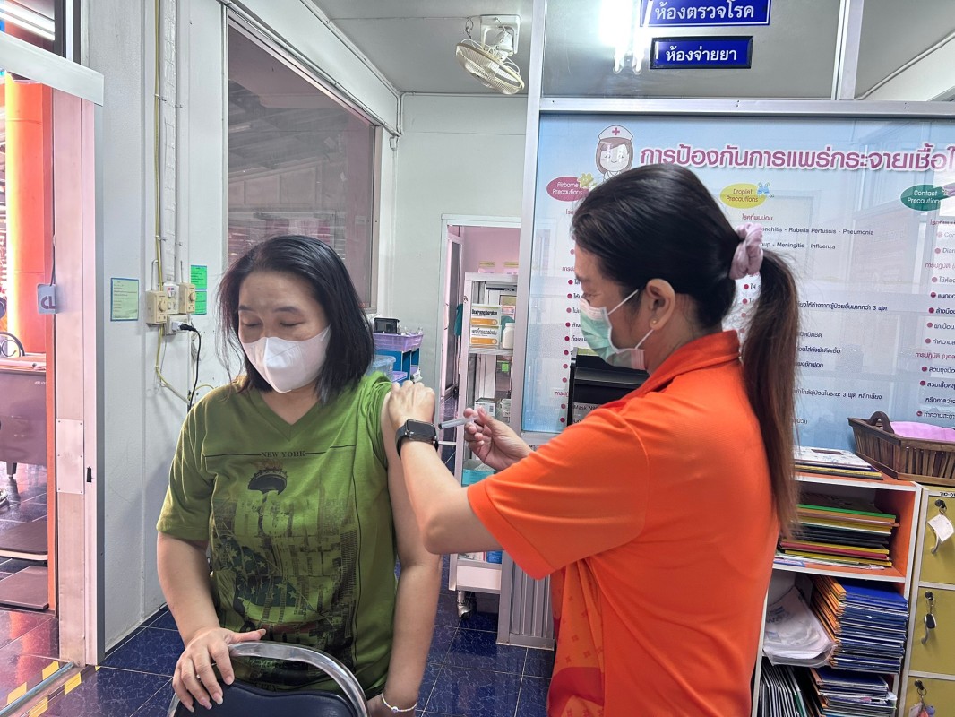 20-24 ม.ค.68 รพ.สต.บ้านสันป่าไร่ ให้บริการฉีดวัคซีนป้องกันโรคมะเร็งปากมดลูก(HPV) เข็มที่ 2 ให้แก่สตรีกลุ่มเป้าหมาย