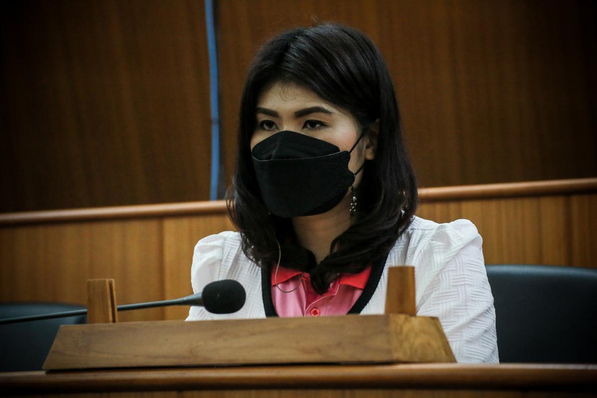 นายก อบจ.ตาก และ ผอ.อุทยานธรณีไม้กลายเป็นหินตาก นำเสนอข้อมูลกับคณะวิจัย เพื่อยกระดับการจัดการท่องเที่ยว