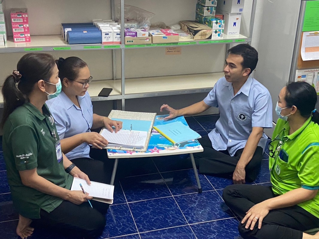 5 มี.ค.68 รพ.สต.บ้านสันป่าไร่ รับการนิเทศติดตามการดำเนินงานตามมาตรฐานงานด้านสร้างเสริมภูมิคุ้มกันโรคและมาตรฐานงานเภสัชกรรมปฐมภูมิ  จากทีม รพ.แม่ระมาด และ สสอ.แม่ระมาด