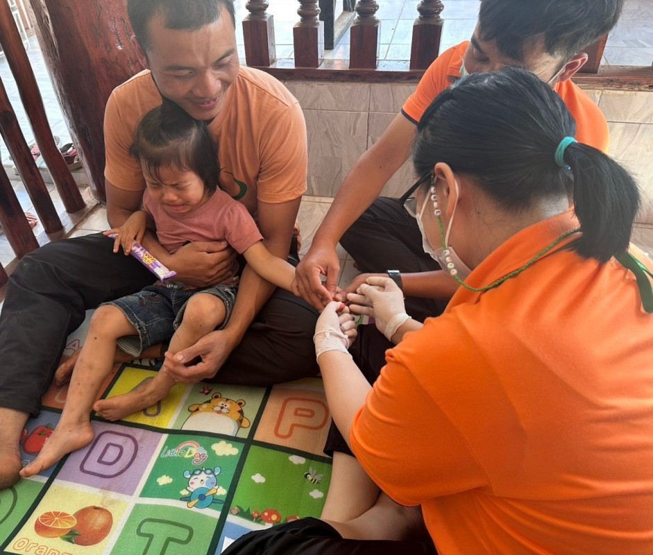 13 มี.ค.68 รพ.สต.บ้านสันป่าไร่ ออกหน่วยให้บริการฉีดวัคซีนเด็ก อายุ 2 เดือน ถึง 4 ปี เขต สสช.ห้วยกระทิง(หมู่ 6 ต.พระธาตุ) จำนวน 12 คน และเจาะเลือดตรวจ Hct , จ่ายยา para syr และ ferrous syr