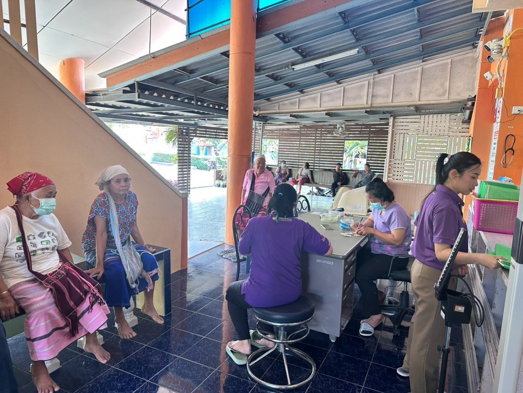 25 มี.ค.68 รพ.สต.บ้านสันป่าไร่ จ่ายยาแก่ผู้ป่วยโรคความดันโลหิตสูง กลุ่มที่ 3 จำนวน 44 ราย และทบทวนความเข้าใจการทานยาและนับจำนวนยาก่อนผู้ป่วยกลับบ้าน