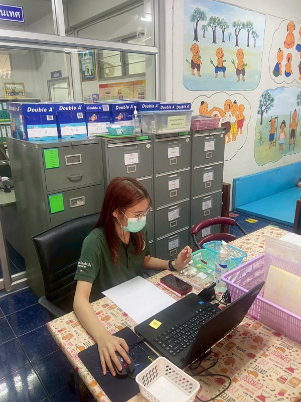 26 มี.ค.68 รพ.สต.บ้านสันป่าไร่ รณรงค์ตรวจคัดกรองมะเร็งปากมดลูก สตรีกลุ่มเป้าหมาย อายุ 30 - 60 ปี หมู่ที่ 5 ต.พระธาตุ ด้วยวิธี HPV DNA TEST (ตรวจโดยเจ้าหน้าที่)จำนวน 39 ราย และ วิธี HPV self sampling (ตรวจด้วยตนเอง)จำนวน 5 ราย รวม 44 ราย