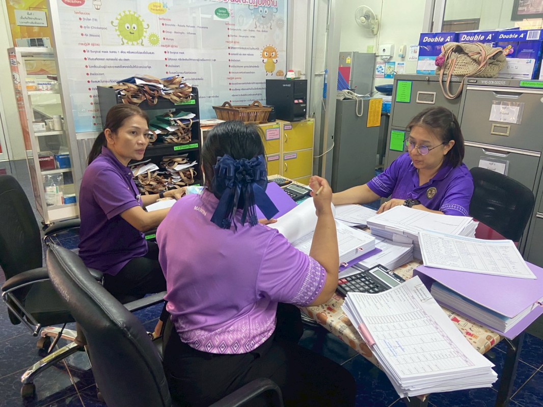 1 เม.ย.68 รพ.สต.บ้านสันป่าไร่ รับการตรวจสอบ ติดตาม งานการเงินและคลังยา จาก กองคลัง อบจ.ตาก