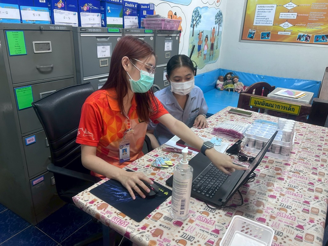 3 เม.ย.68 รพ.สต.บ้านสันป่าไร่ ตรวจคัดกรองมะเร็งปากมดลูก รอบสอง ในสตรีกลุ่มเป้าหมาย อายุ 30-60 ปี(หมู่ 2 และ 3) มีผู้มารับบริการทั้งหมด 23 ราย