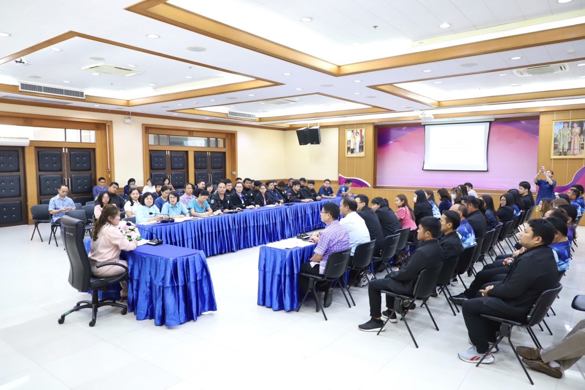 นายกองค์การบริหารส่วนจังหวัดตากมอบนโยบายการปฏิบัติงานให้บุคลากรในสังกัด