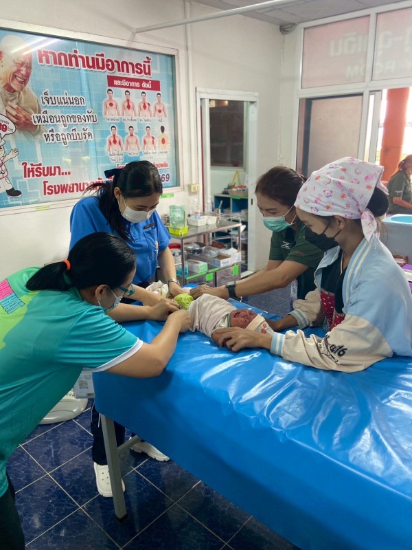 9 เม.ย.68 รพ.สต.บ้านสันป่าไร่ ให้บริการฉีดวัคซีนเด็กอายุ 2 เดือน ถึง 4 ปี จำนวน 23 ราย และตรวจสุขภาพช่องปาก,เคลือบฟลูออไรด์,ให้ทันตสุขศึกษาแก่ผู้ปกครองเด็ก,เจาะเลือดตรวจความเข้มข้นของเลือด(Hct),จ่ายยา para syr และ ferrous syr