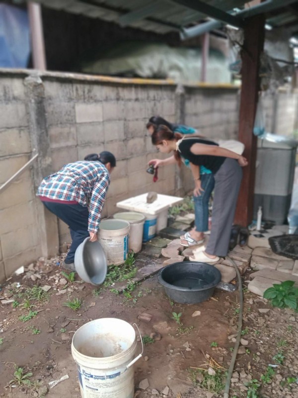 9 เมษายน 2568 รพ.สต.บ้านสันป่าไร่ร่วมกับอาสาสมัครสาธารณสุข หมู่ที่2,3,5,6และ7 รณรงค์สำรวจและทำลายแหล่งเพาะพันธ์ลูกน้ำยุงลาย รอบที่ 1 เดือน เมษายน 2568