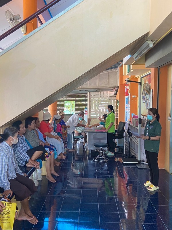 30 เม.ย.68 รพ.สต.บ้านสันป่าไร่ จ่ายยาให้แก่ผู้ป่วย NCD กลุ่ม 1 (โรคเบาหวาน) จำนวน 23 ราย และ แจ้งผลการตรวจเลือด , นับจำนวนยา และ ทบทวนความเข้าใจเรื่องการทานยาก่อนผู้ป่วยกลับบ้าน