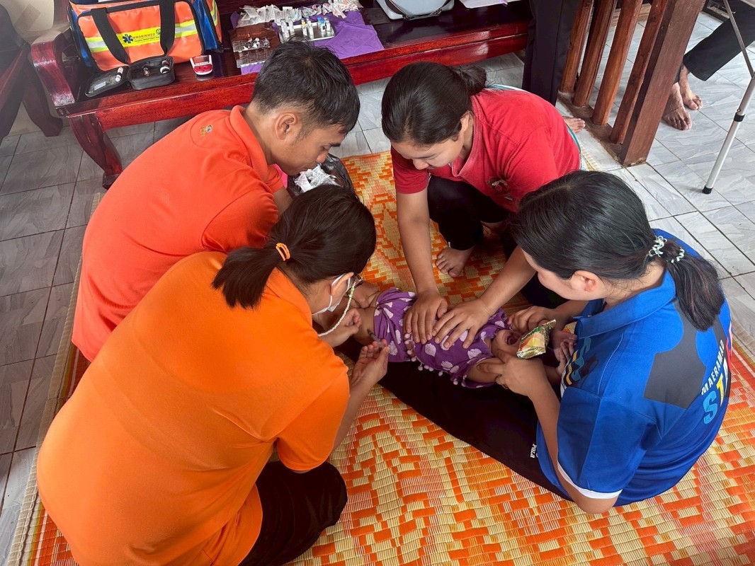 15 พ.ค.2568 รพ.สต.บ้านสันป่าไร่ ออกหน่วยฉีดวัคซีนเด็ก อายุ 2 เดือน ถึง 4 ปี เขต สสช.ห้วยกระทิง (หมู่ 6 ตำบลพระธาตุ)จำนวน 12 ราย ,เจาะเลือดตรวจ hct , จ่ายยา para syr , ferrous syr และ ประชุม อสม.หมู่ 6 บ้านห้วยกระทิง