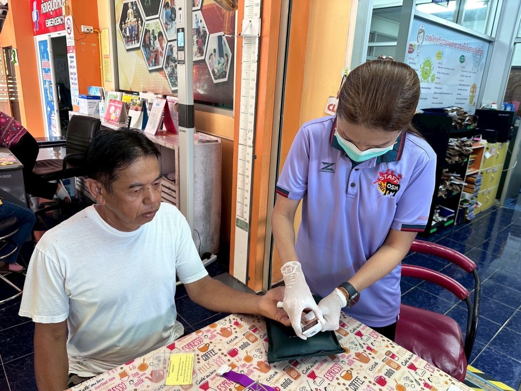 20 พ.ค.68 รพ.สต.บ้านสันป่าไร่ วัดความดันโลหิต ผู้ป่วยโรคความดันโลหิตสูง (กลุ่ม 2) จำนวน 48 ราย และเจาะเลือด จำนวน 19 ราย