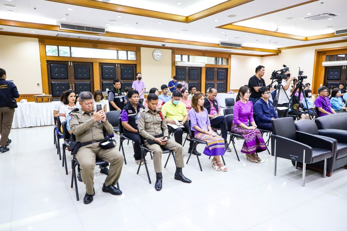 นายกจอย นายก อบจ.ตาก ร่วมเวทีแถลงข่าวงานประเพณีขึ้นธาตุเดือนเก้า (เหนือ) พร้อมสนับสนุนงบประมาณ 50,000 บาท