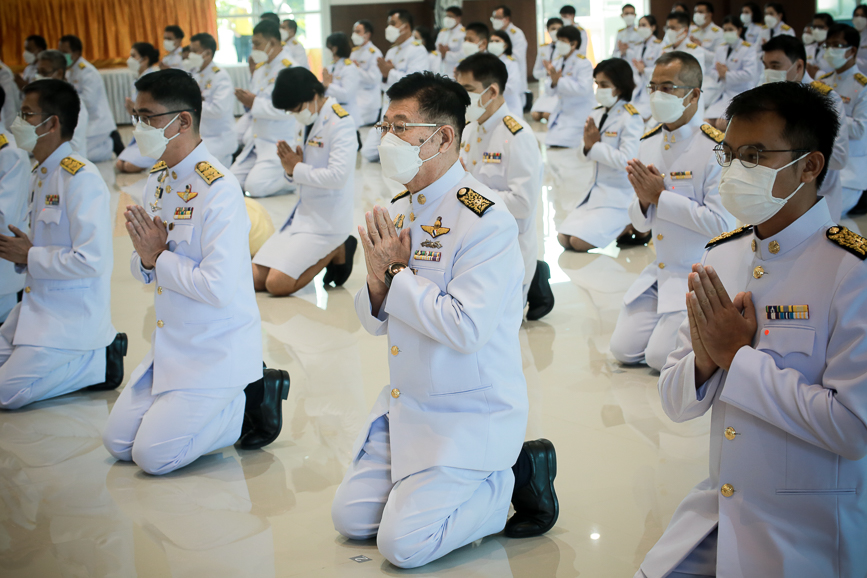 นายก อบจ.ตาก ร่วมพิธีวางพานพุ่มและพิธีถวายบังคม เนื่องในวันคล้ายวันพระบรมราชสมภพ พระบาทสมเด็จพระบรมชนกาธิเบศร มหาภูมิพลอดุลยเดชมหาราช บรมนาถบพิตร วันชาติ และวันพ่อแห่งชาติ 5 ธันวาคม 2564