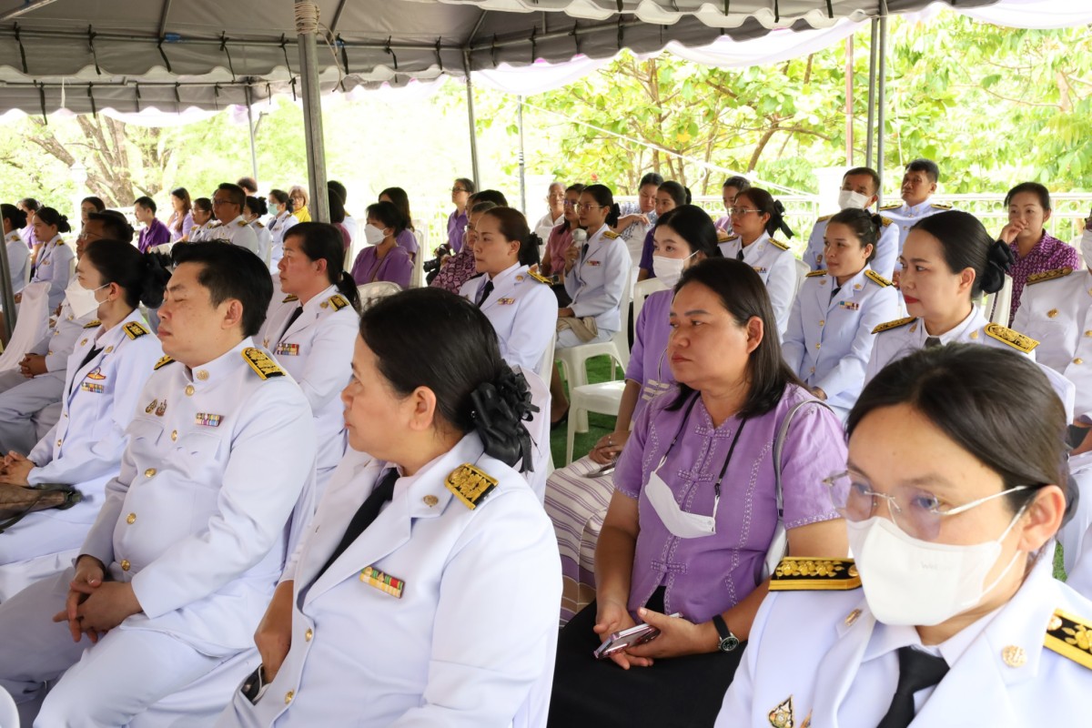  อบจ.ตาก เข้าร่วมพิธีจริญพระพุธมนต์สมโภชพระพุทธรูปสำคัญประจำจังหวัดตากพิธีถวายเครื่องราชสักการะและวางพานพุ่ม และพิธีจุดเทียนถวายพระพรชัยมงคล