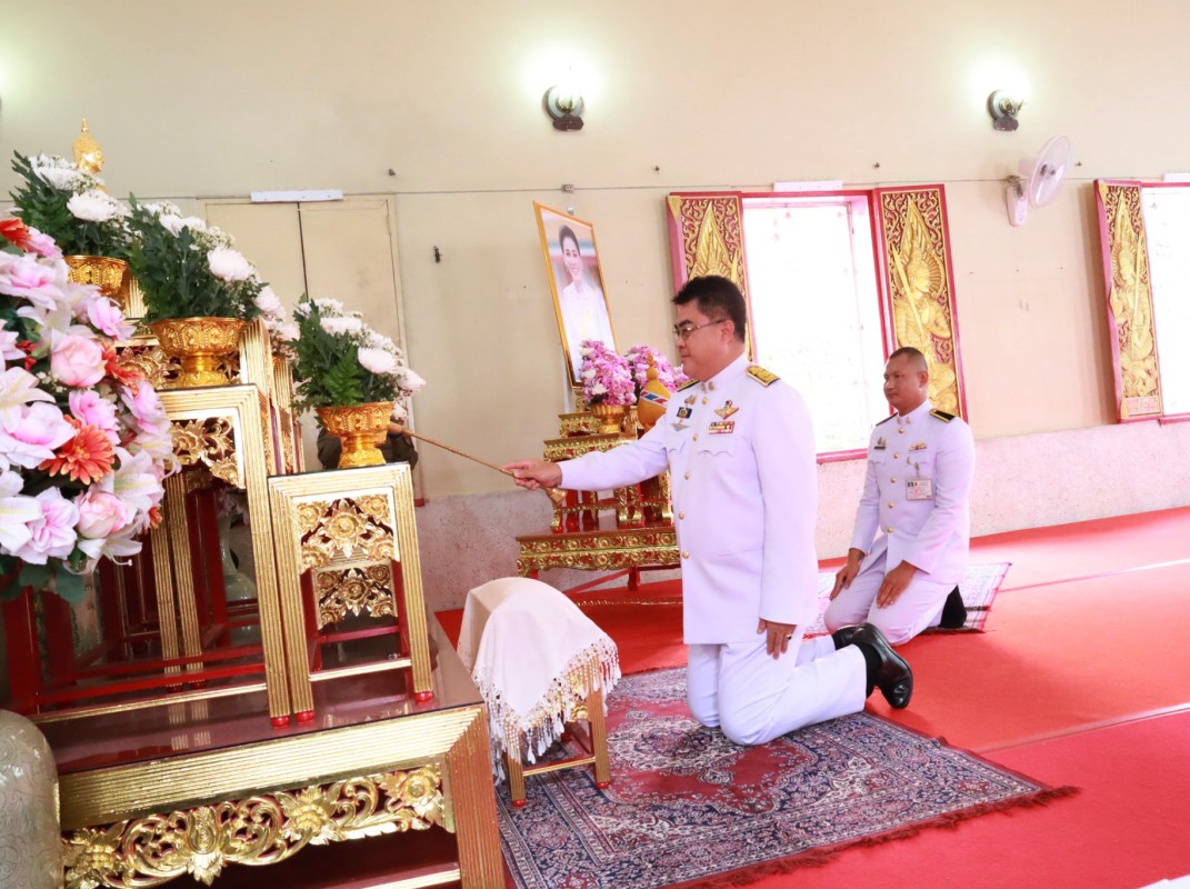  อบจ.ตาก เข้าร่วมพิธีจริญพระพุธมนต์สมโภชพระพุทธรูปสำคัญประจำจังหวัดตากพิธีถวายเครื่องราชสักการะและวางพานพุ่ม และพิธีจุดเทียนถวายพระพรชัยมงคล
