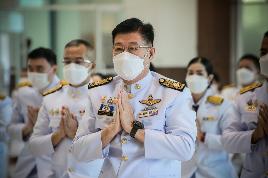 นายก อบจ.ตาก ร่วมพิธีวางพานพุ่มและพิธีถวายบังคม เนื่องในวันคล้ายวันพระบรมราชสมภพ พระบาทสมเด็จพระบรมชนกาธิเบศร มหาภูมิพลอดุลยเดชมหาราช บรมนาถบพิตร วันชาติ และวันพ่อแห่งชาติ 5 ธันวาคม 2564