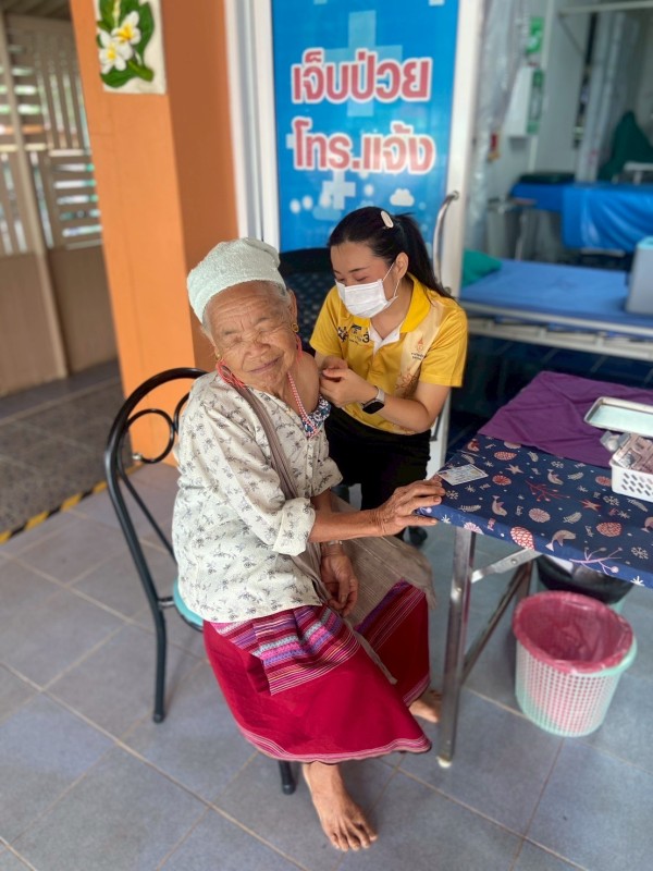 5 มิ.ย.68 รพ.สต.บ้านสันป่าไร่ รณรงค์ฉีดวัคซีนป้องกันไข้หวัดใหญ่ ประจำปี 2568 กลุ่มเสี่ยง (รอบสอง หมู่ 2,3,5) มีผู้มารับบริการ 53 ราย รวม 2 รอบ มีผู้รับบริการ 123 ราย และจะรณรงค์รอบสาม รอบสุดท้าย (กลุ่มเสี่ยง หมู่ 6,7) ในวันที่ 9 มิ.ย.68