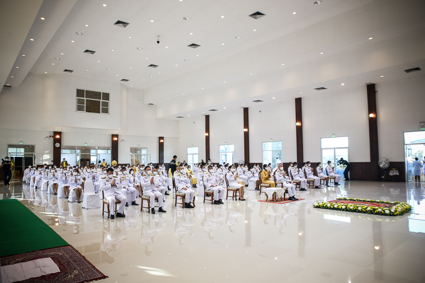 นายก อบจ.ตาก ร่วมพิธีวางพานพุ่มและพิธีถวายบังคม เนื่องในวันคล้ายวันพระบรมราชสมภพ พระบาทสมเด็จพระบรมชนกาธิเบศร มหาภูมิพลอดุลยเดชมหาราช บรมนาถบพิตร วันชาติ และวันพ่อแห่งชาติ 5 ธันวาคม 2564