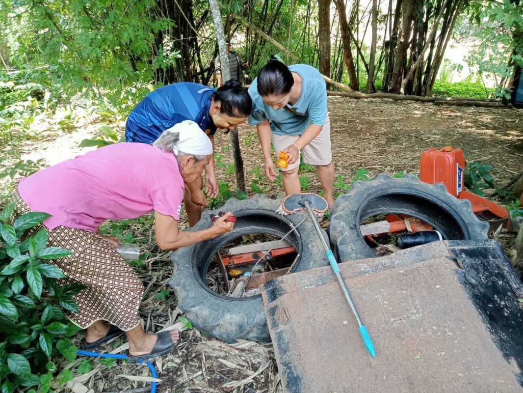 6 มิถุนายน 2568 จนท.รพ.สต.บ้านสันป่าไร่ร่วมกับอาสาสมัครสาธารณสุขหมู่ที่3บ้านจบปิและอบต.พระธาตุ ควบคุมโรคไข้เดงกี่ รอบที่1 เคส อสทพ.จตุพล