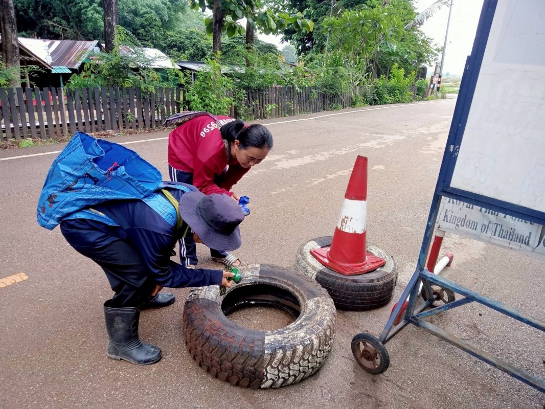 13 มิถุนายน 2568 รพ.สต.บ้านสันป่าไร่ร่วมกับจนท.ฐานตชด.บ้านจบปิและอบต.พระธาตุ ควบคุมโรคไข้เลือดออก รอบที่ 3 เคส อสทพ.จตุพล เถลิงเดชไพร