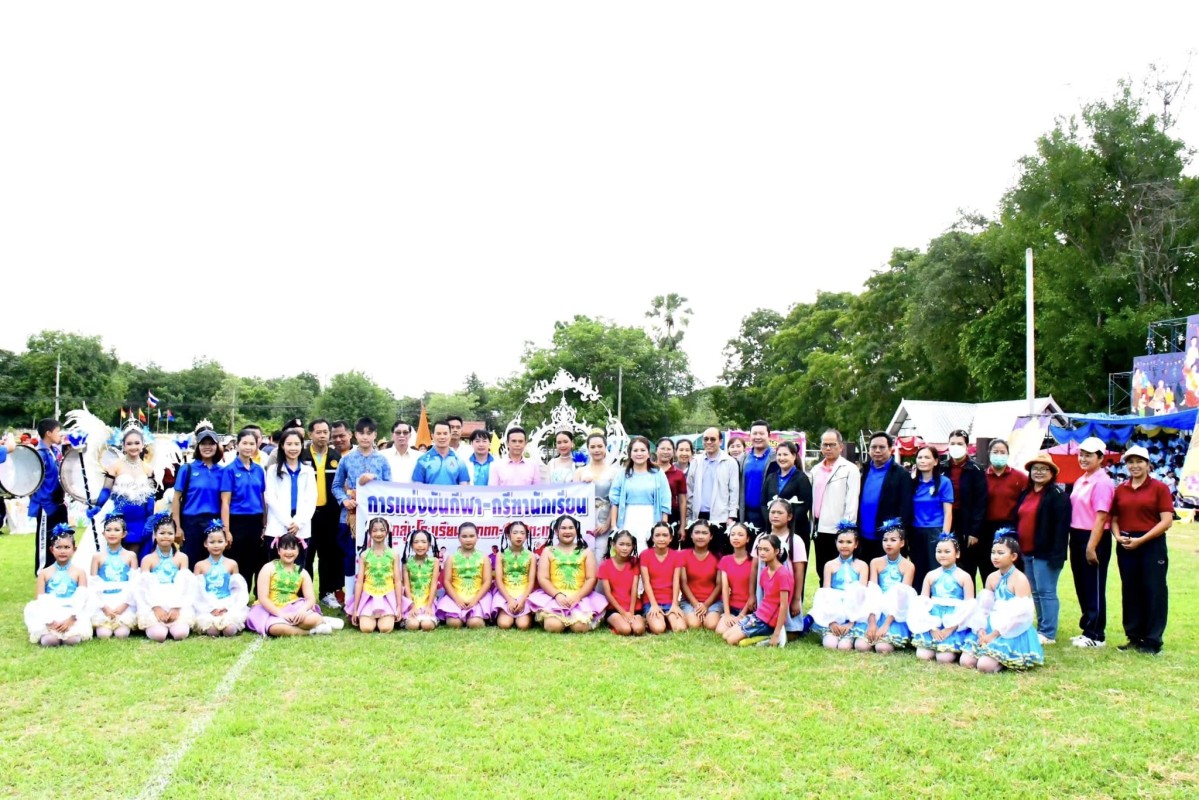 นายก อบจ.ตาก (นายกจอย) เป็นประธานเปิดและปิดโครงการแข่งขันกีฬา-กรีฑานักเรียน เยาวชน หรือประชาชนระดับอำเภอ อ.บ้านตาก จ.ตาก