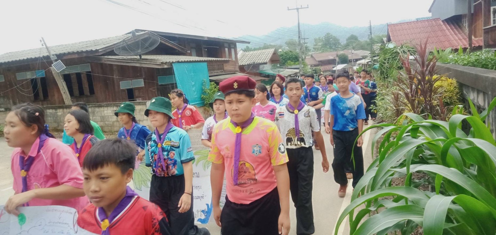 25 มิถุนายน 2568 รพ.สต.บ้านสันป่าไร่ ร่วมกับอาสาสมัครสาธารณสุข หมู่ที่3,5,โรงเรียนบ้านป่าไร่เหนือและโรงเรียนบ้านสันป่าไร่ รณรงค์ให้ความรู้เนื่องในวันต่อต้านยาเสพติดโลก(26 มิถุนายน)