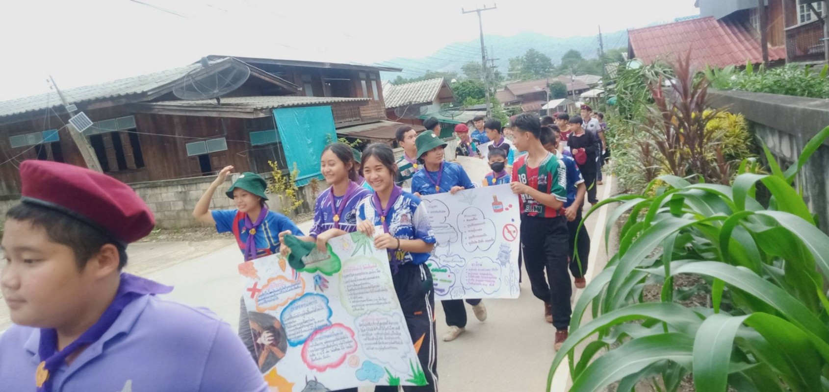 25 มิถุนายน 2568 รพ.สต.บ้านสันป่าไร่ ร่วมกับอาสาสมัครสาธารณสุข หมู่ที่3,5,โรงเรียนบ้านป่าไร่เหนือและโรงเรียนบ้านสันป่าไร่ รณรงค์ให้ความรู้เนื่องในวันต่อต้านยาเสพติดโลก(26 มิถุนายน)