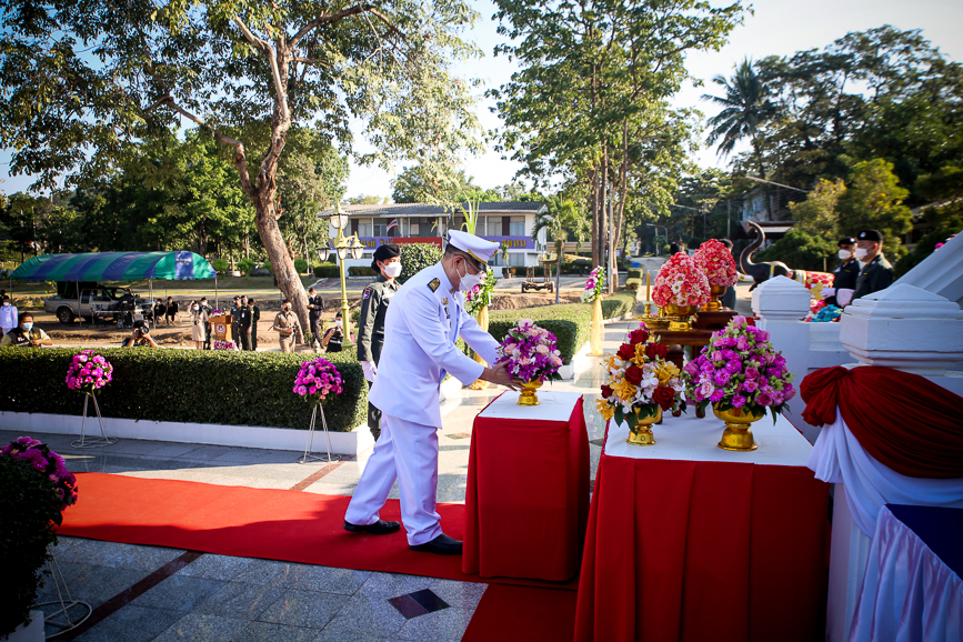 นายก อบจ.ตาก เข้าร่วมพิธีวางพวงมาลาถวายราชสักการะ พระบรมราชานุสาวรีย์ สมเด็จพระเจ้าตากสินมหาราช เนื่องในวันคล้ายวันสถาปนากองกำกับการตำรวจตระเวนชายแดนที่ 34 "ค่ายพระเจ้าตาก"