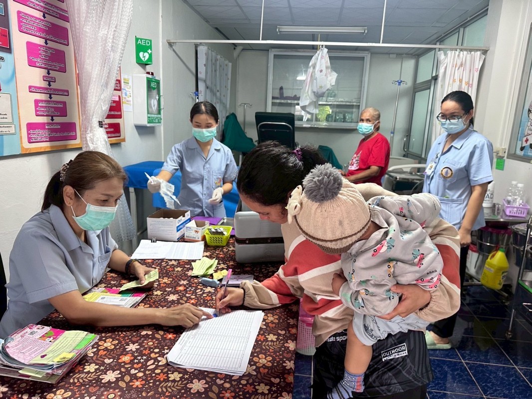30 มิ.ย.68 รพ.สต.บ้านสันป่าไร่ ฉีดวัคซีนป้องกันไข้หวัดใหญ่ เข็มที่ 2 ให้แก่เด็กอายุ 6 เดือน ถึง 2 ปี 11 เดือน จำนวน 27 ราย