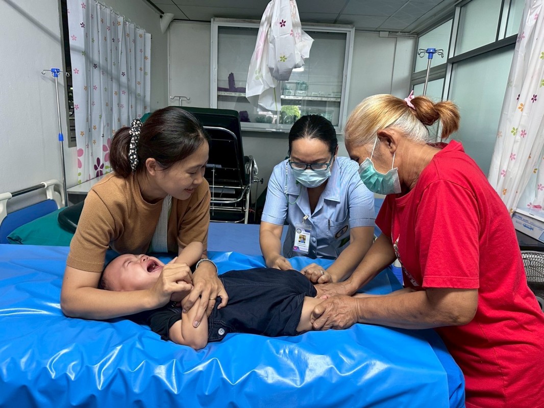 30 มิ.ย.68 รพ.สต.บ้านสันป่าไร่ ฉีดวัคซีนป้องกันไข้หวัดใหญ่ เข็มที่ 2 ให้แก่เด็กอายุ 6 เดือน ถึง 2 ปี 11 เดือน จำนวน 27 ราย