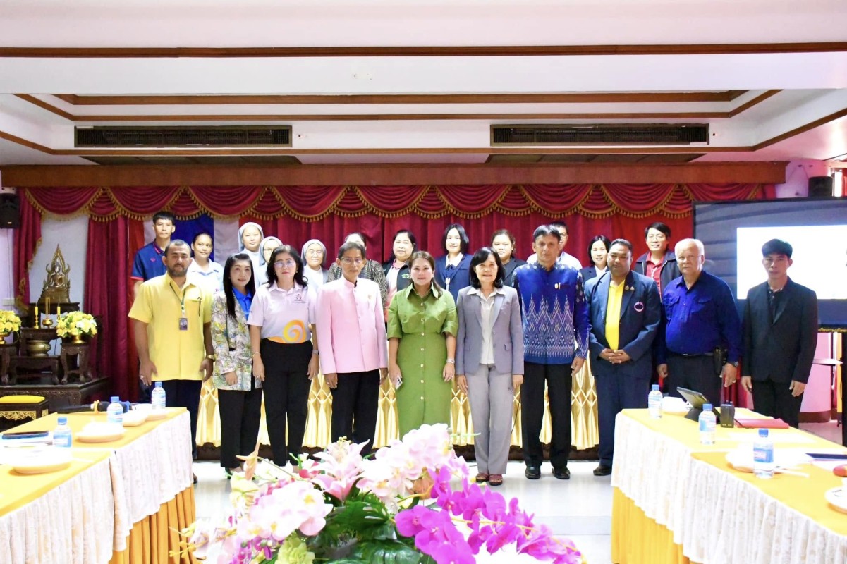 นายก อบจ.ตาก (นายกจอย) ลงพื้นที่พบปะพูดคุยเพื่อผลักดันงานด้านการศึกษา อำเภอแม่สอด