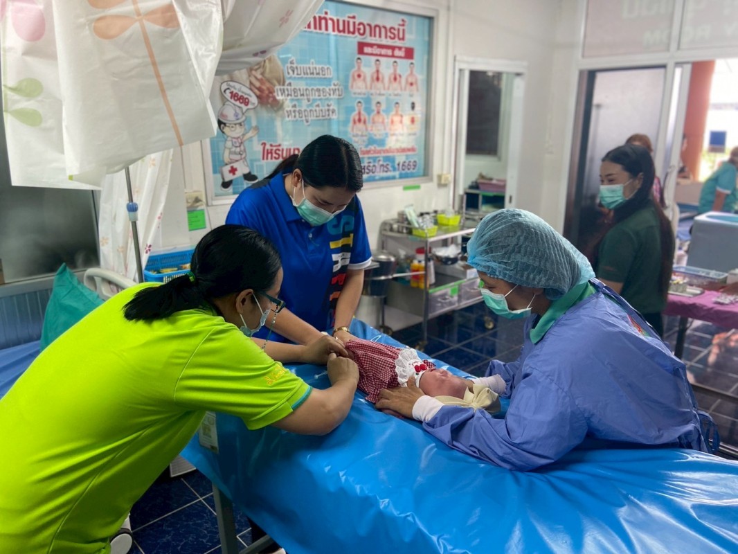 9 ก.ค.68 ช่วงเช้า รพ.สต.บ้านสันป่าไร่ ให้บริการฉีดวัคซีนเด็ก,ตรวจสุขภาพช่องปาก,เคลือบฟลูออไรด์,ให้ทันตสุขศึกษา,เจาะเลือดตรวจHct,จ่ายยาpara syrup,ferrous syr จำนวน 29 ราย