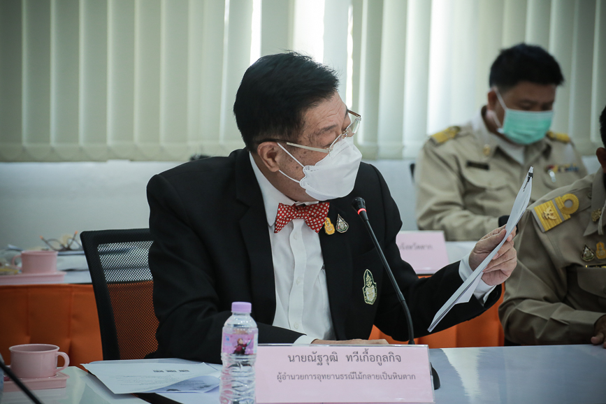 นายก อบจ.ตาก ในฐานะผู้อำนวยการอุทยานธรณีไม้กลายเป็นหินจังหวัดตาก เข้าร่วมการประชุมปรึกษาหารือการพัฒนาและขับเคลื่อนอุทยานธรณีไม้กลายเป็นหินตาก