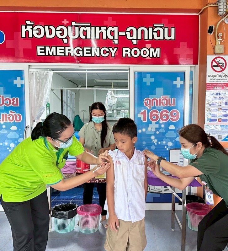 23 ก.ค.68 รพ.สต.บ้านสันป่าไร่ ฉีดวัคซีนให้แก่นักเรียน ชั้น ป.1 และ ป.2 ปีการศึกษา 2568 (ที่ไม่มีประวัติการได้รับวัคซีน/มีประวัติได้รับวัคซีนไม่ครบตามเกณฑ์) ครั้งที่ 1 จำนวน 4 ร.ร. 28 ราย