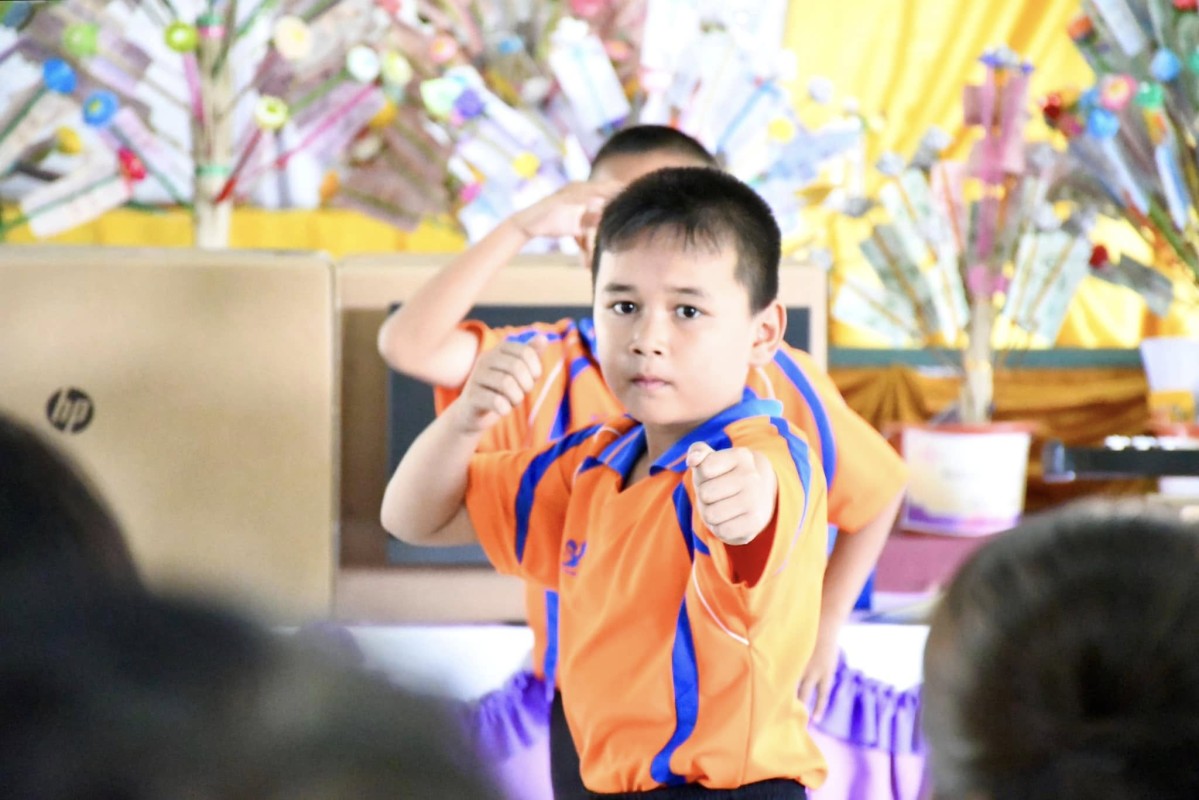 นายก อบจ.ตาก (นายกจอย) สนับสนุนงบประมาณจัดซื้อพร้อมส่งมอบสื่อการเรียนการสอนให้แก่ 4 โรงเรียน ในอำเภอบ้านตาก รวมงบประมาณทั้งสิ้น 700,000 บาท 